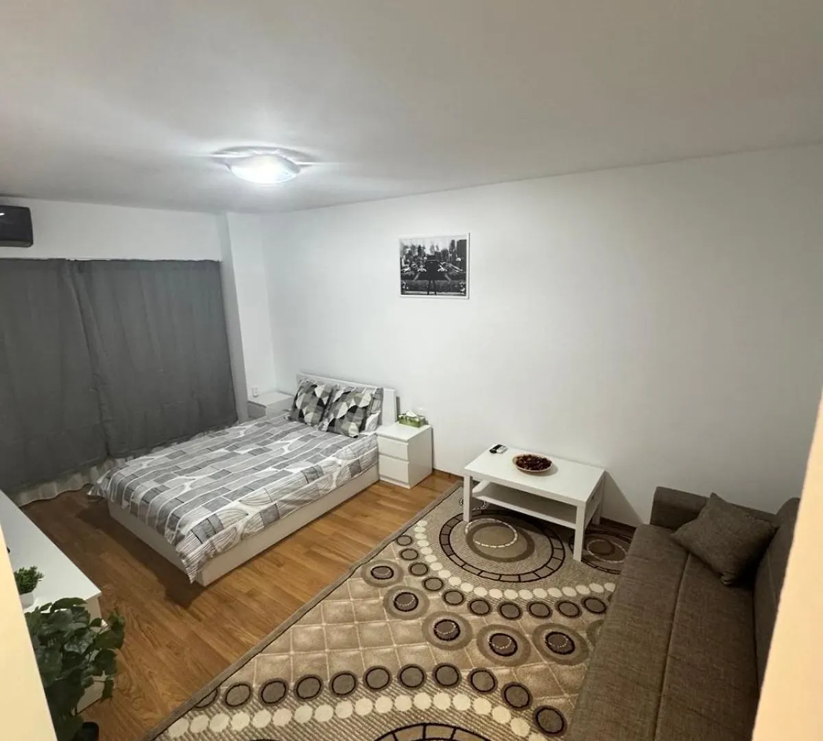 Green View Apartment Boekarest